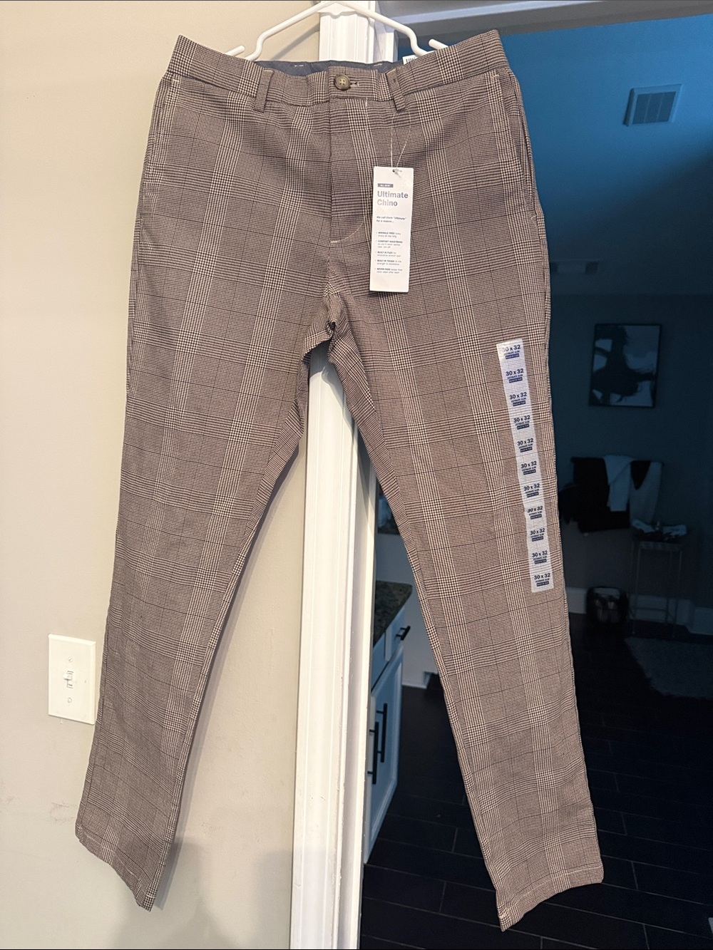Old Navy Men's Plaid Dress Pants - Brown & Black